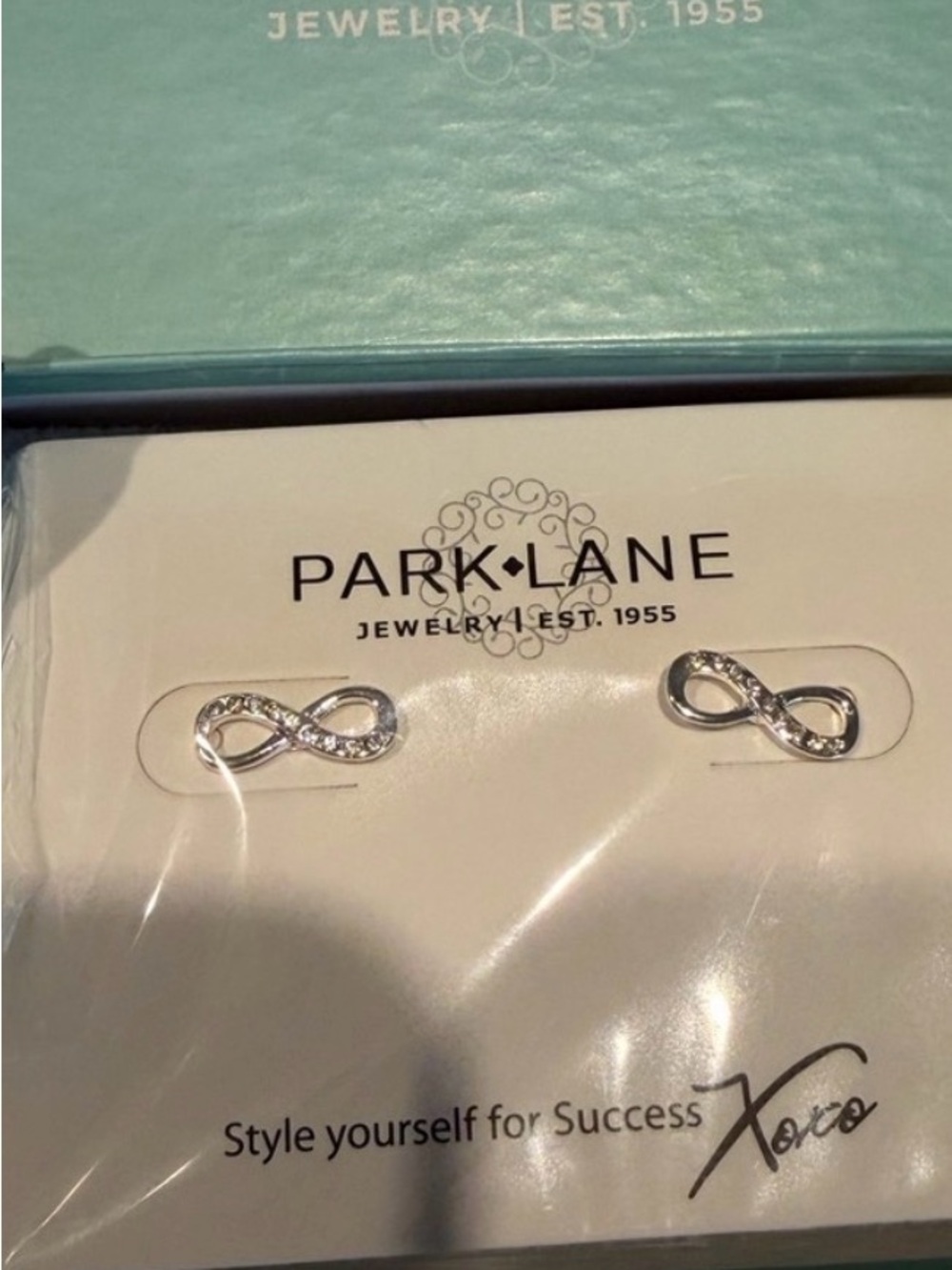 New w/tags Park Lane Silver Infinity Crystal Stud Earrings